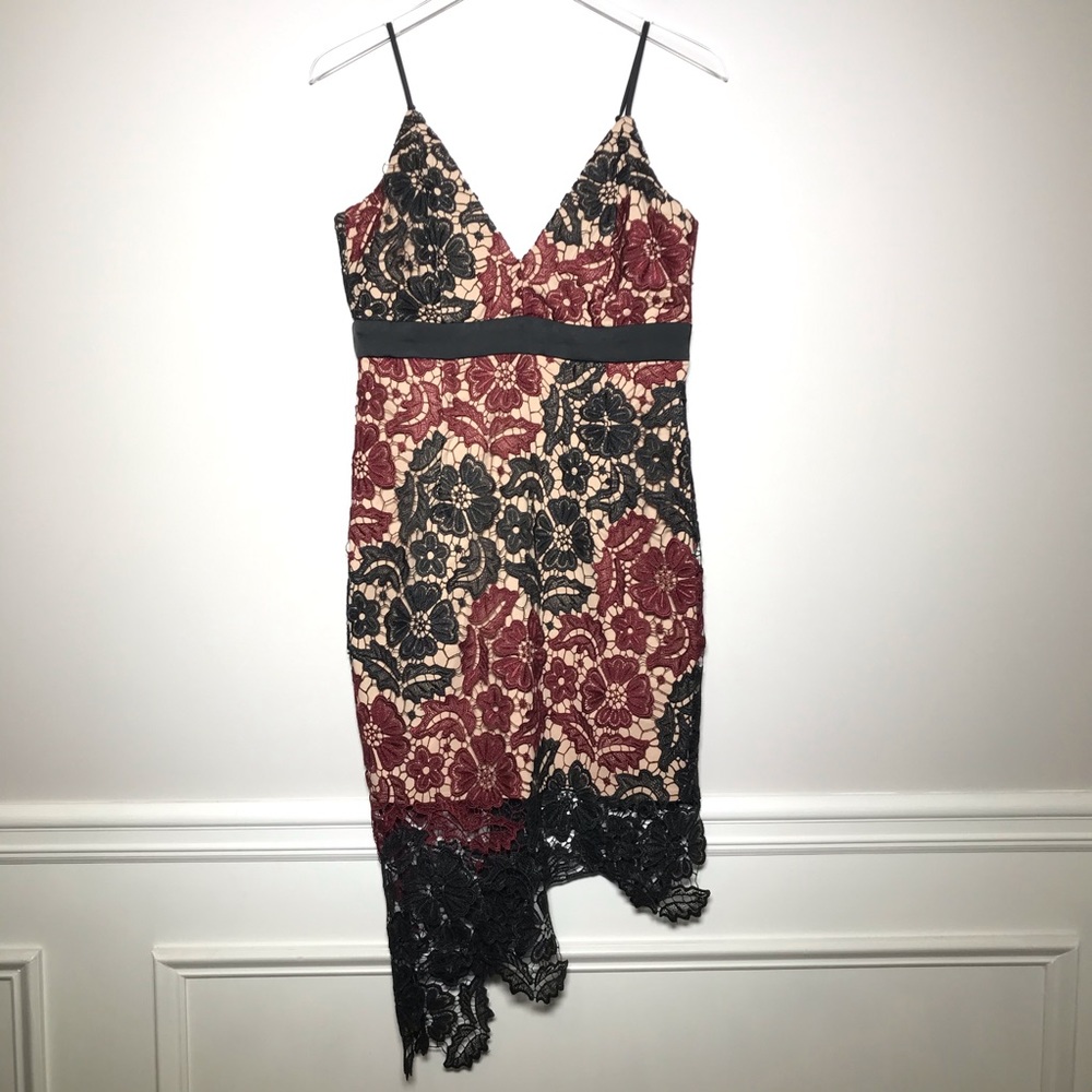 NWT Bardot Eve Asymmetrical Lace Overlay Nude Lining Floral Dress Size US 8 - Picture 2 of 8